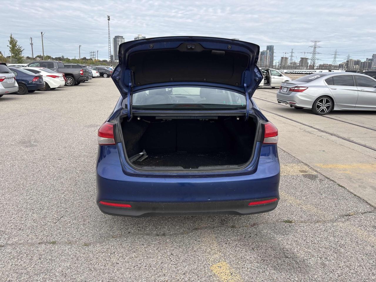 2018 Kia Forte LX | Auto | CarPlay | Bluetooth | Alloys & More! Photo7