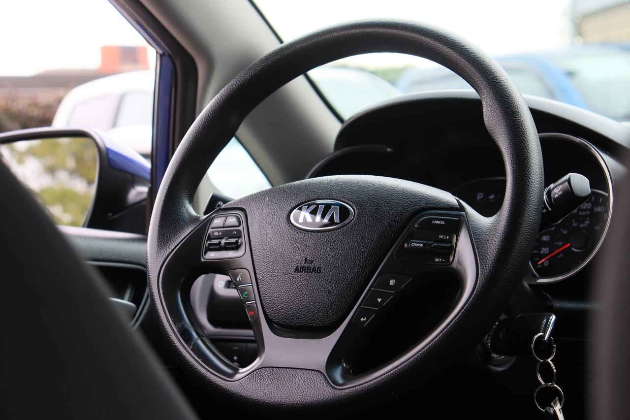 2018 Kia Forte LX | Auto | CarPlay | Bluetooth | Alloys & More! Photo