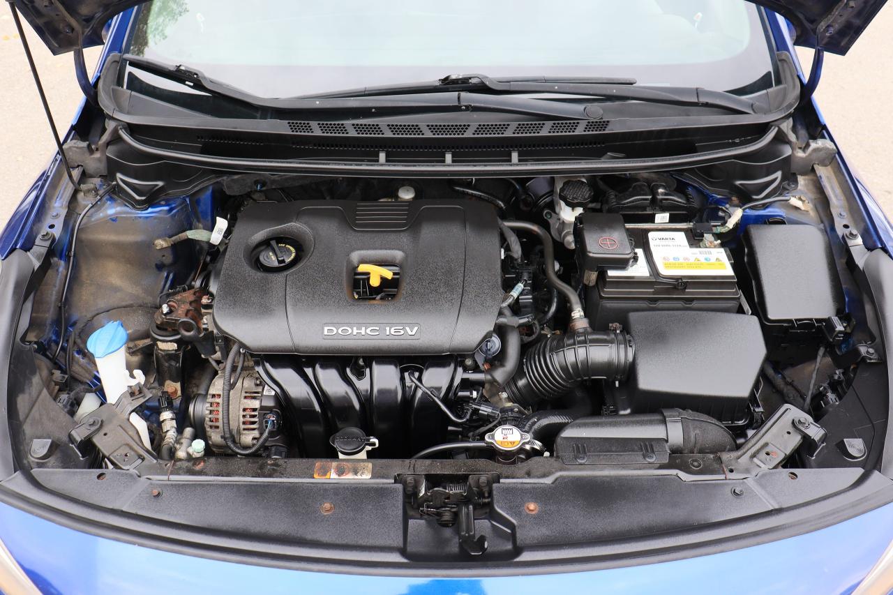 2018 Kia Forte LX | Auto | CarPlay | Bluetooth | Alloys & More! Photo