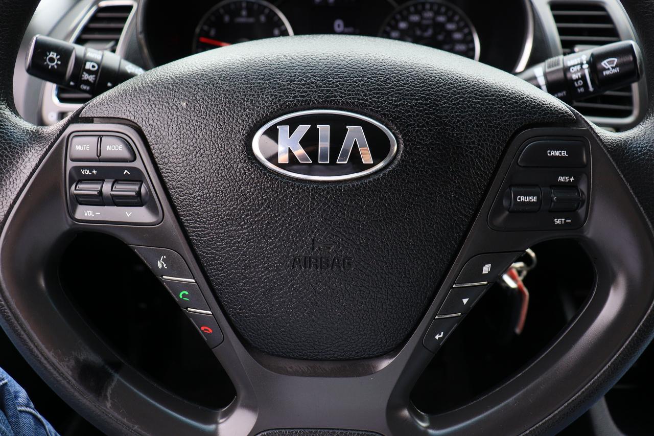 2018 Kia Forte LX | Auto | CarPlay | Bluetooth | Alloys & More! Photo