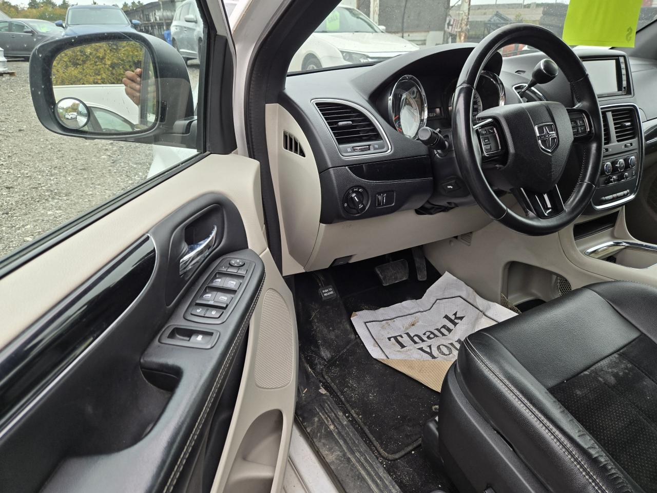 2014 Dodge Grand Caravan 30th Anniversary - Photo #9