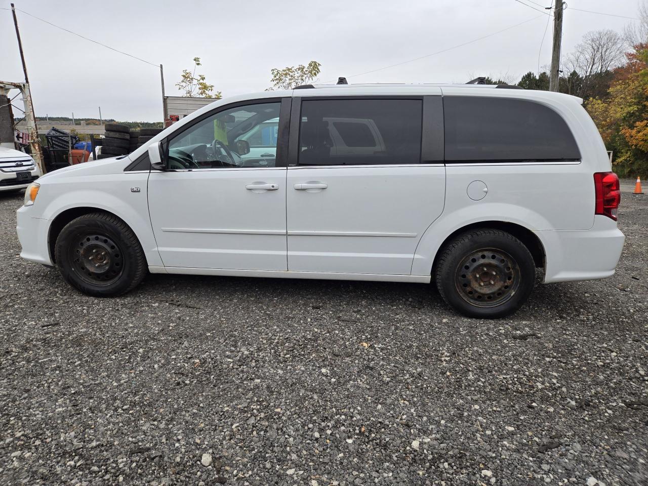 2014 Dodge Grand Caravan 30th Anniversary - Photo #8