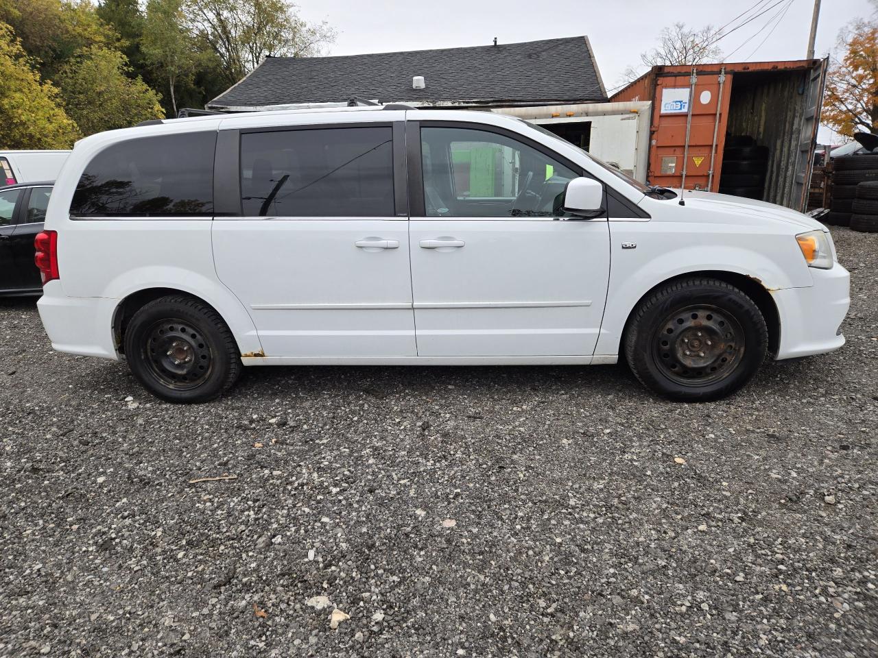 2014 Dodge Grand Caravan 30th Anniversary - Photo #4