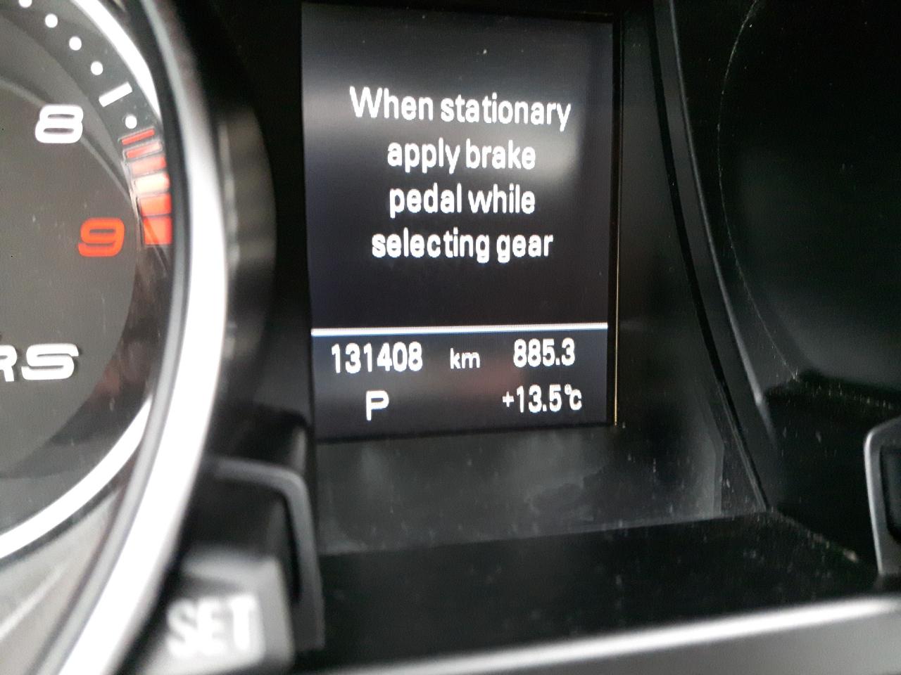 1760716378750