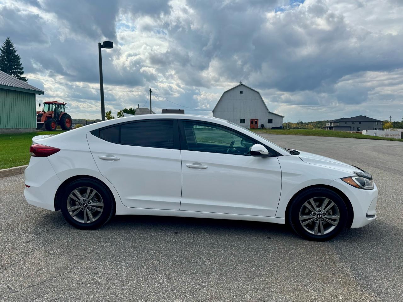 2017 Hyundai Elantra GL - No Accidents - Certified - Photo #2
