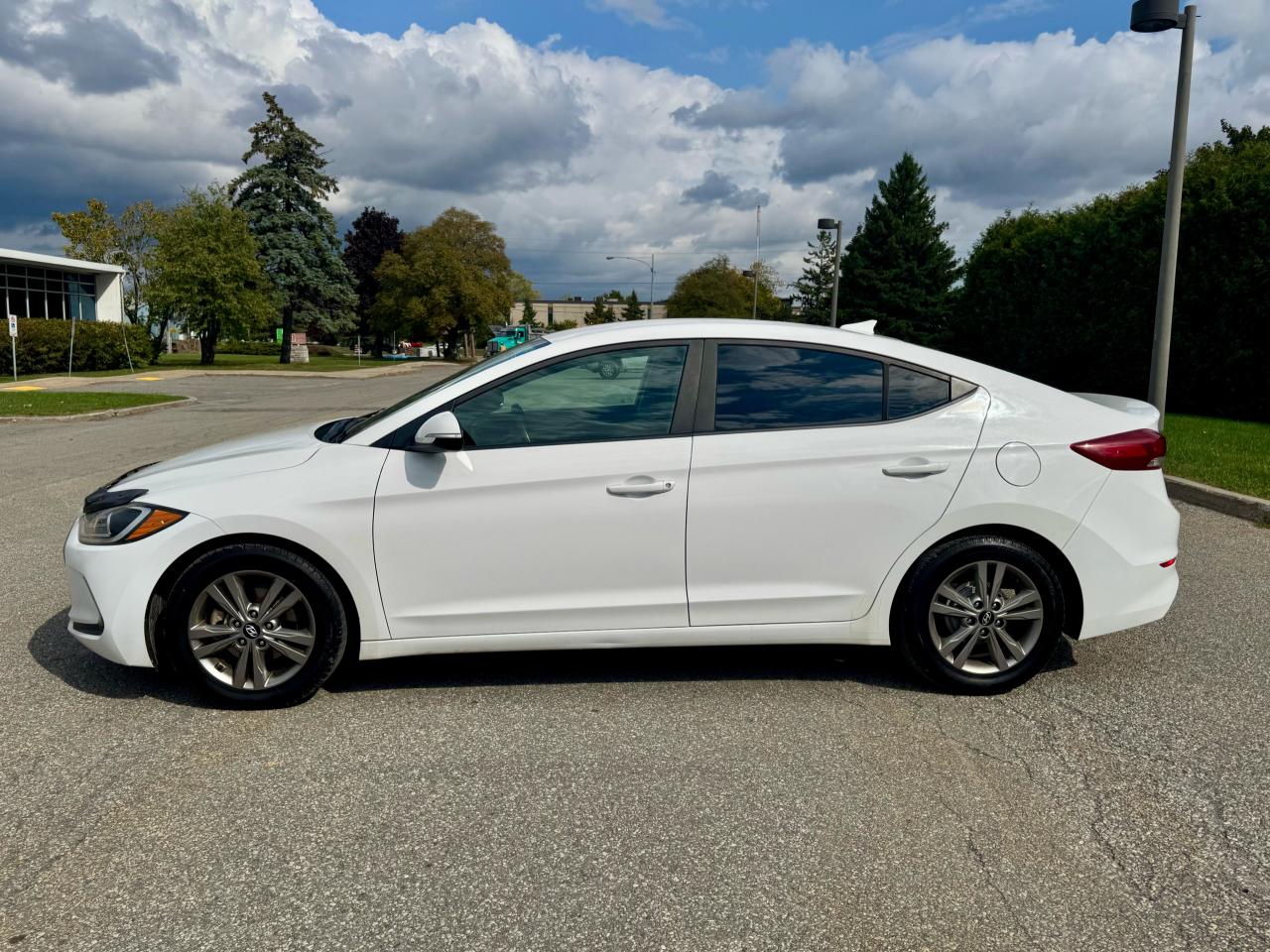 2017 Hyundai Elantra GL - No Accidents - Certified - Photo #6
