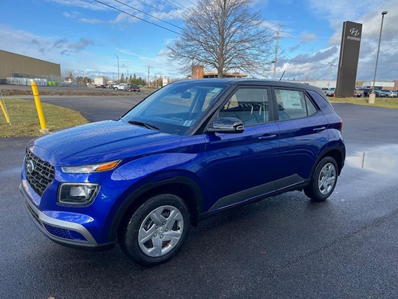 2026 Hyundai Venue Essential IVT w/Two-Tone Photo