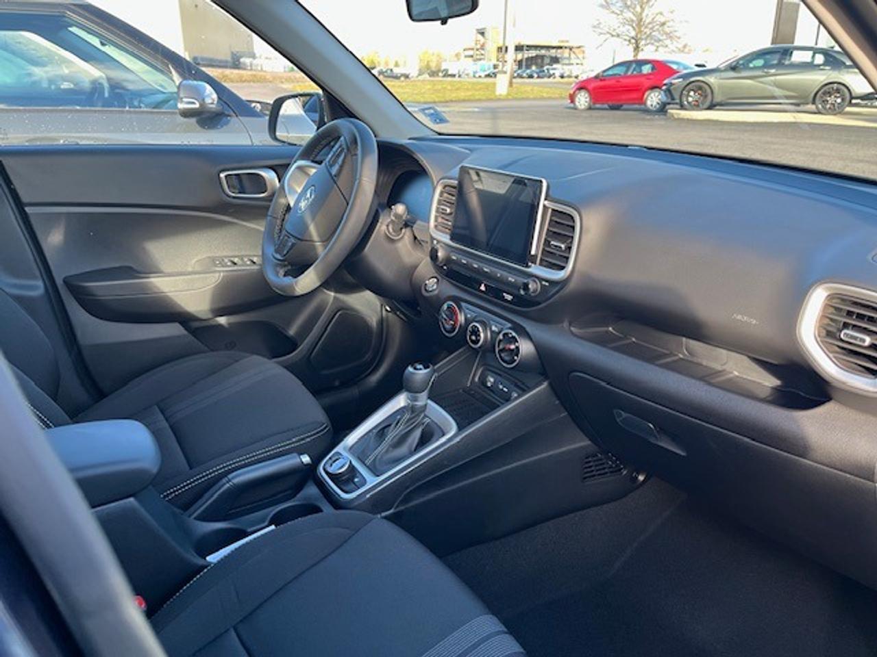 2026 Hyundai Venue Preferred Two-Tone Photo