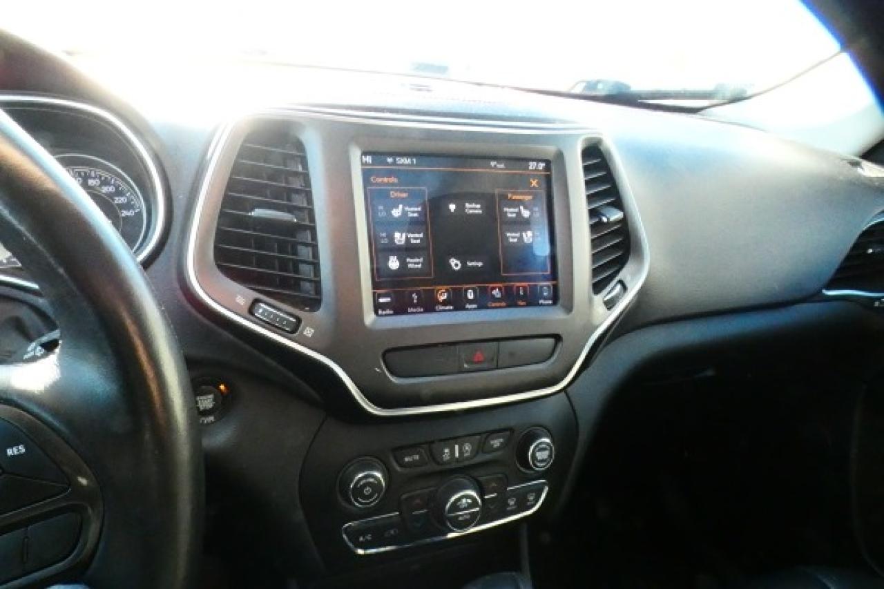 2019 Jeep Cherokee Trailhawk Elite 4x4 w/H&C L, pano S/R, NAV, BUC - Photo #16