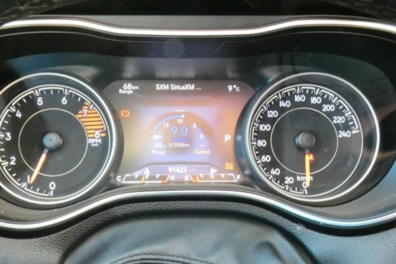 2019 Jeep Cherokee Trailhawk Elite 4x4 w/H&C L, pano S/R, NAV, BUC - Photo #13