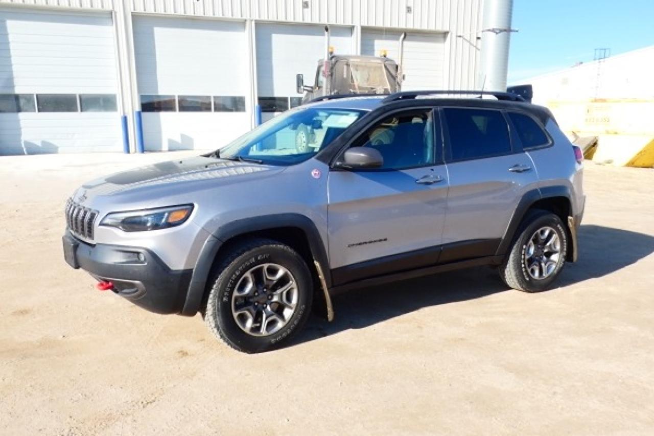 2019 Jeep Cherokee Trailhawk Elite 4x4 w/H&C L, pano S/R, NAV, BUC - Photo #2