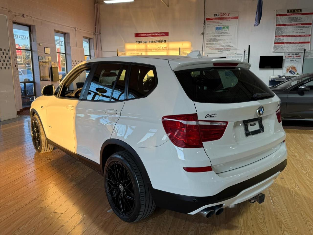 2016 BMW X3 xDrive28i OEM WINTER|CAMERA|HEATED SEATS|NAVI Photo2