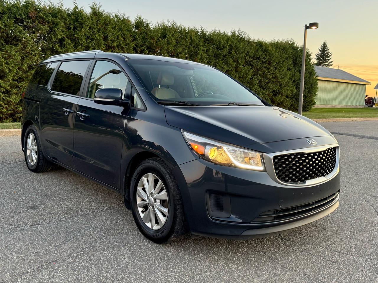 2017 Kia Sedona LX - 8 Passenger - Photo #1