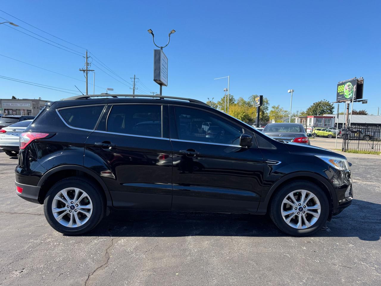 2017 Ford Escape SE FWD | CERTIFIED - Photo #4