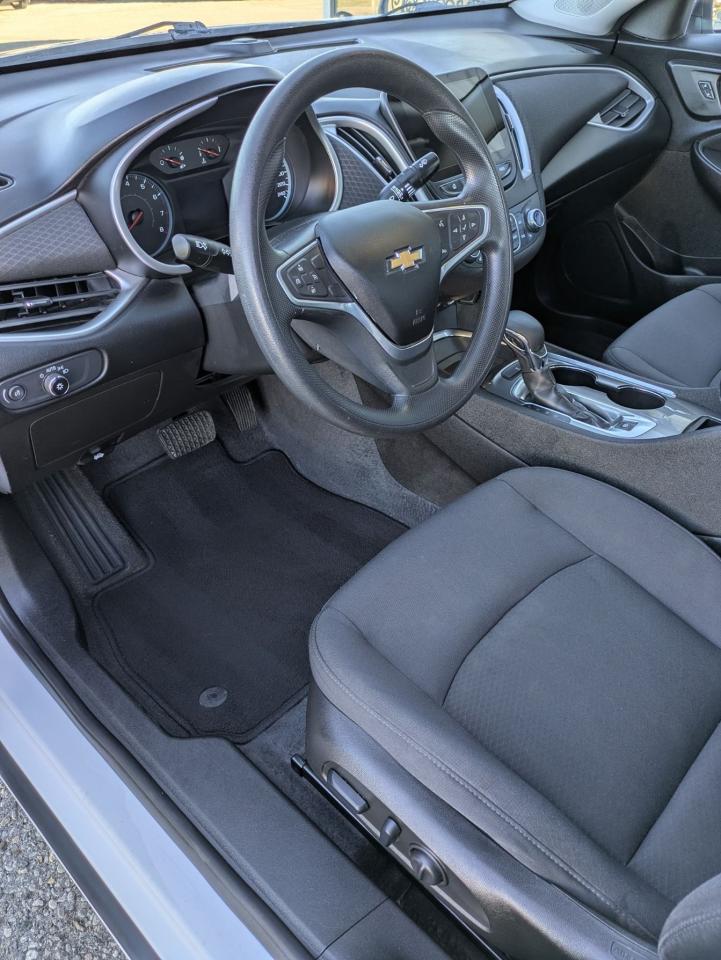 2022 Chevrolet Malibu 4DR SDN LT - Photo #10