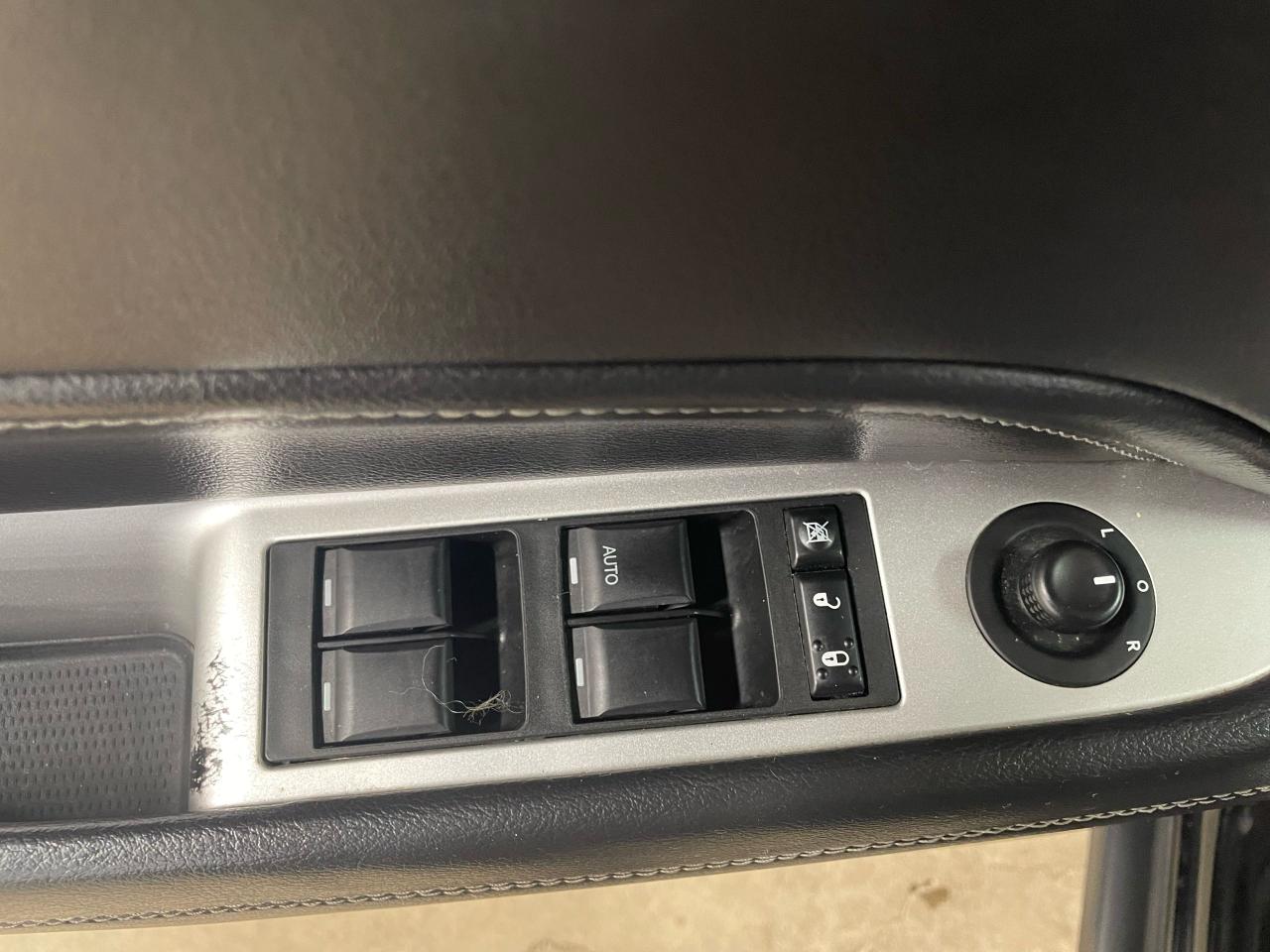 2016 Jeep Compass Sport | 4WD | LOW KMS | CLEAN CARFAX Photo