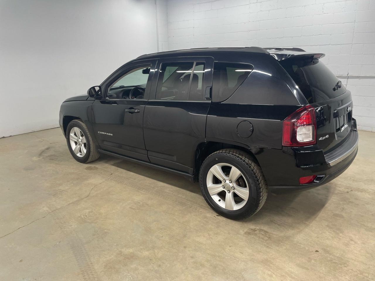 2016 Jeep Compass Sport Photo4