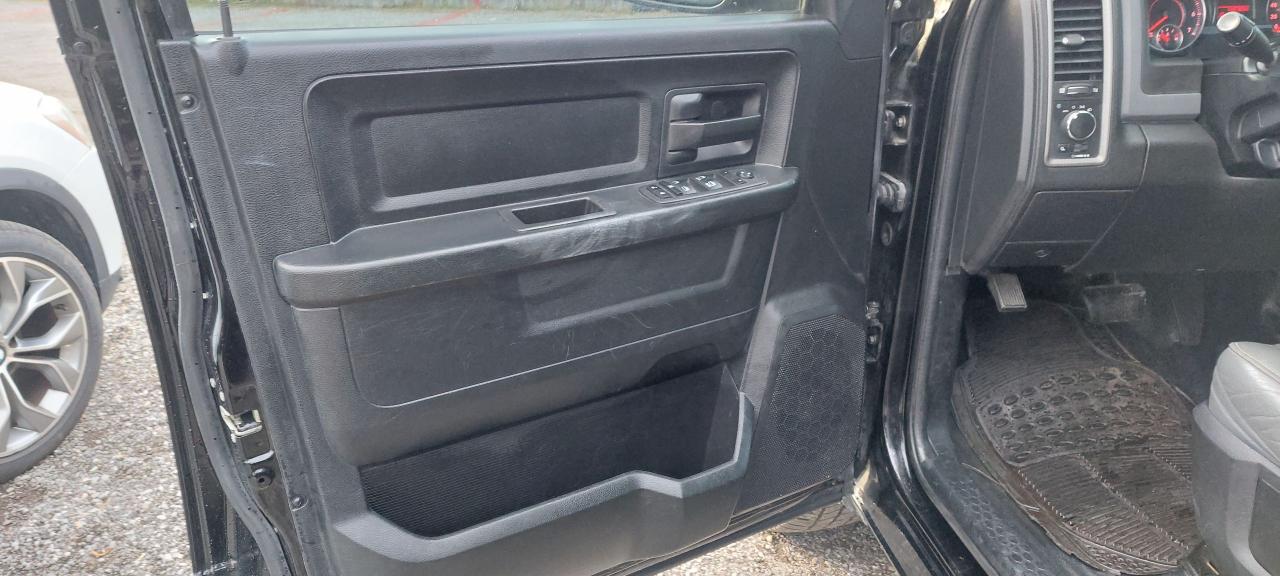 2018 RAM 1500 Crew Cab Hemi 5.7L - Photo #15