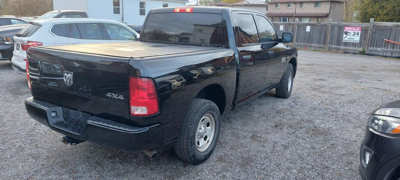 2018 RAM 1500 Crew Cab Hemi 5.7L Photo2
