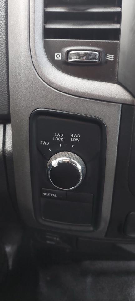 2018 RAM 1500 Crew Cab Hemi 5.7L - Photo #14