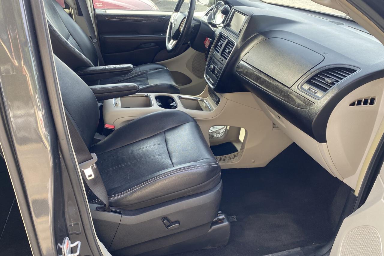 2012 Dodge Grand Caravan Crew Plus - Photo #26