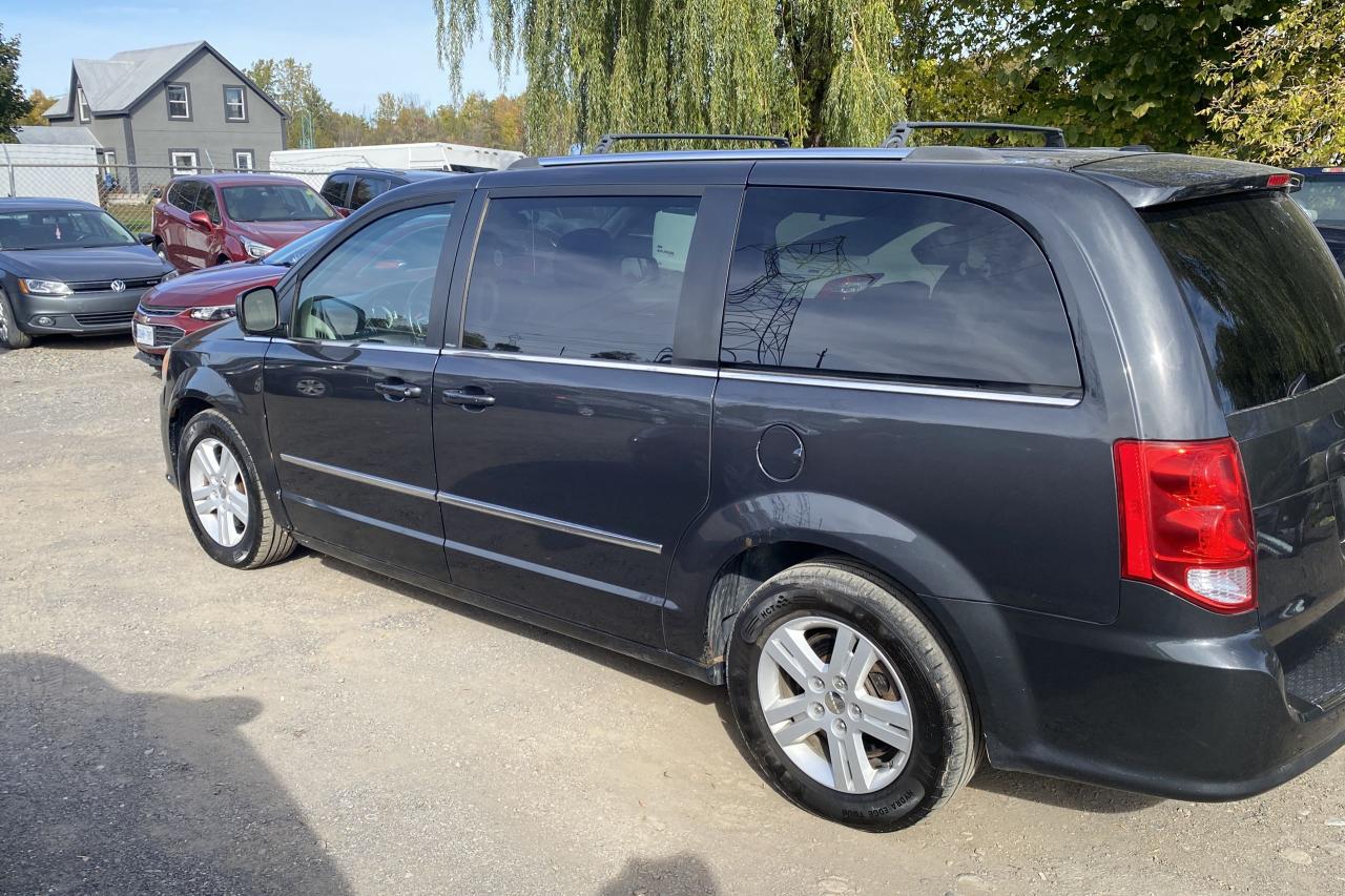 2012 Dodge Grand Caravan Crew Plus - Photo #6