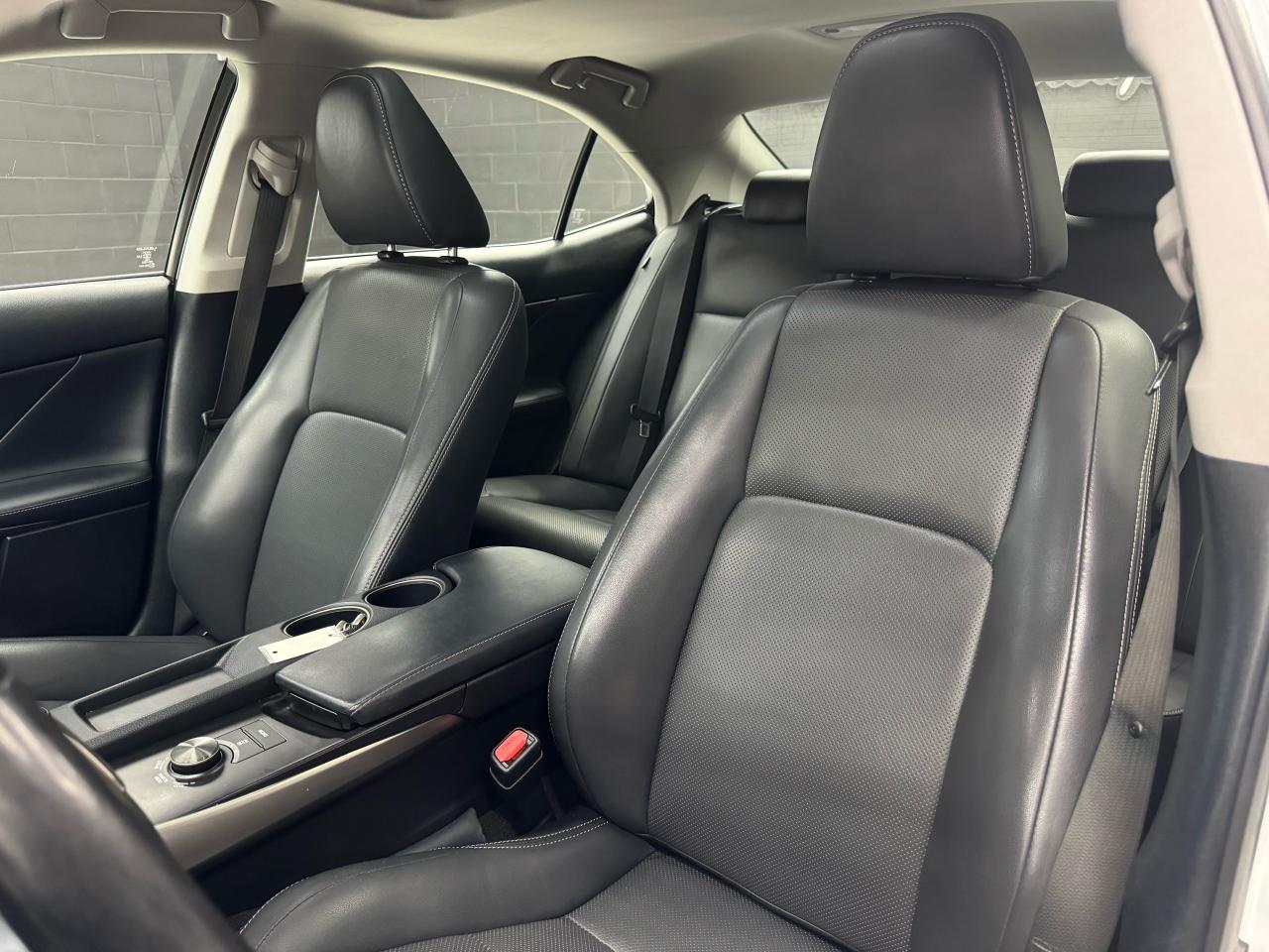 2015 Lexus IS 250 AWD|BACKUP|COOLED SEATS|SUNROOF|CLEAN CARFAX| - Photo #22