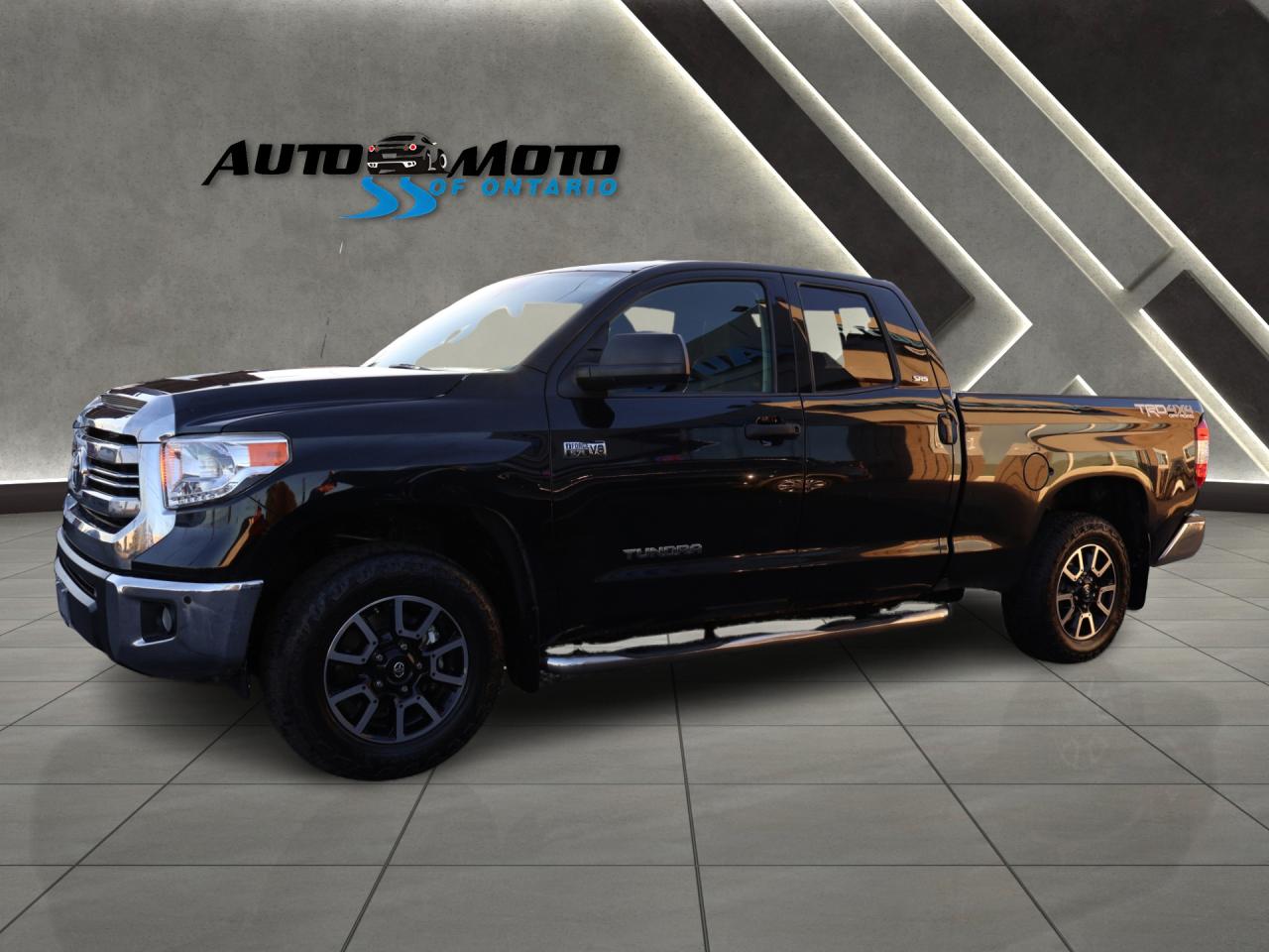 2017 Toyota Tundra V8 SR5-TRD PKG 4WD CERTIFIED *ACCIDENT FREE*TOYOTA MAINTAIN* CAMERA BLUETOOTH HEATED SEATS CRUISE ALLOYS - Photo #3