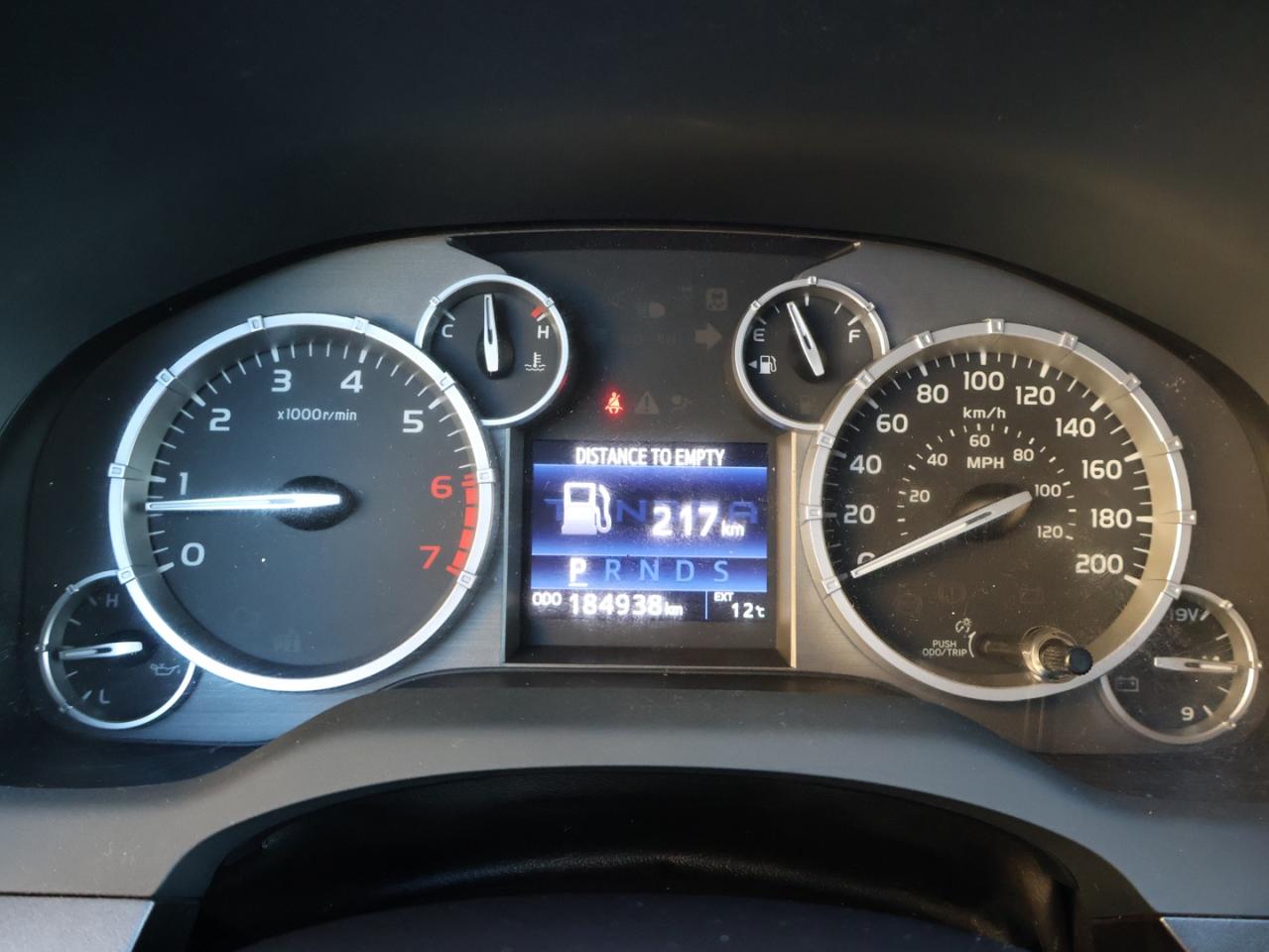 2017 Toyota Tundra V8 SR5-TRD PKG 4WD CERTIFIED *ACCIDENT FREE*TOYOTA MAINTAIN* CAMERA BLUETOOTH HEATED SEATS CRUISE ALLOYS - Photo #35