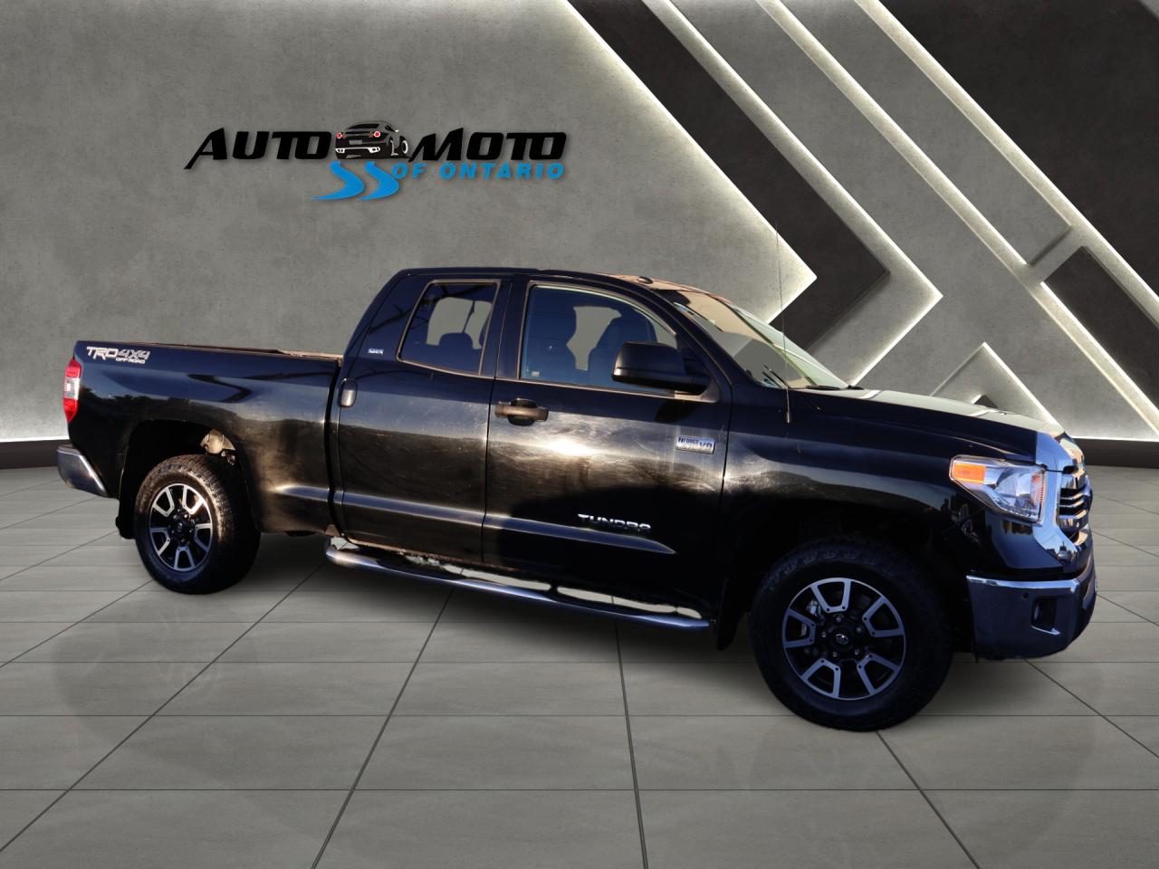 Used 2017 Toyota Tundra V8 SR5-TRD PKG 4WD CERTIFIED *ACCIDENT FREE*TOYOTA MAINTAIN* CAMERA BLUETOOTH HEATED SEATS CRUISE ALLOYS for sale in Burlington, ON