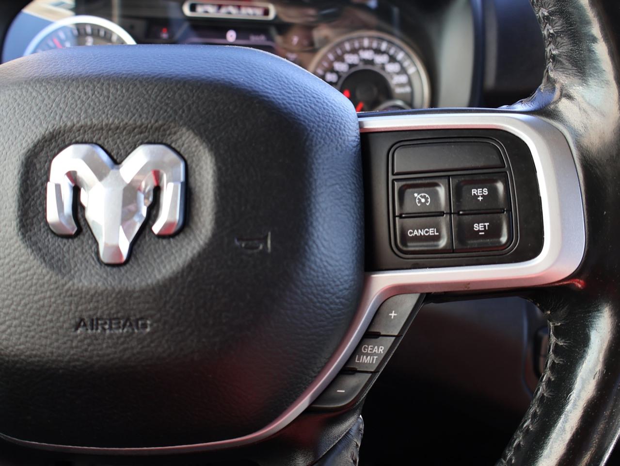 2020 RAM 2500 BIG HORN HEMI 4WD CERTIFIED *ACCIDENT FREE* CAMERA BLUETOOTH HEATED SEATS CRUISE ALLOYS - Photo #24