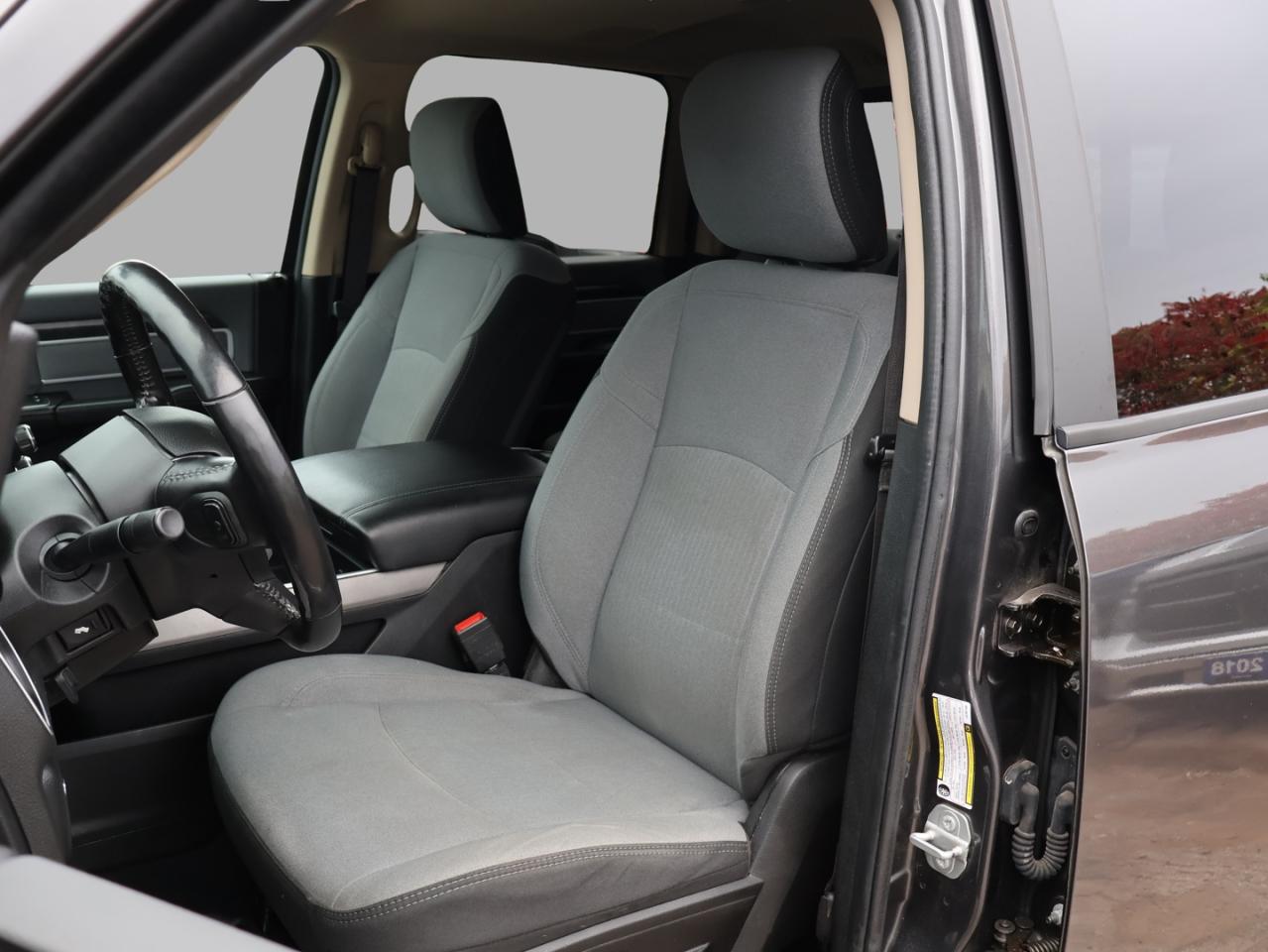 2020 RAM 2500 BIG HORN HEMI 4WD CERTIFIED *ACCIDENT FREE* CAMERA BLUETOOTH HEATED SEATS/STEERING CRUISE ALLOYS Photo