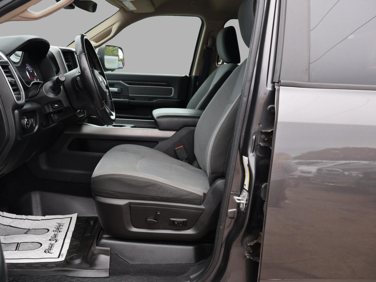 2020 RAM 2500 BIG HORN HEMI 4WD CERTIFIED *ACCIDENT FREE* CAMERA BLUETOOTH HEATED SEATS/STEERING CRUISE ALLOYS - Photo #13