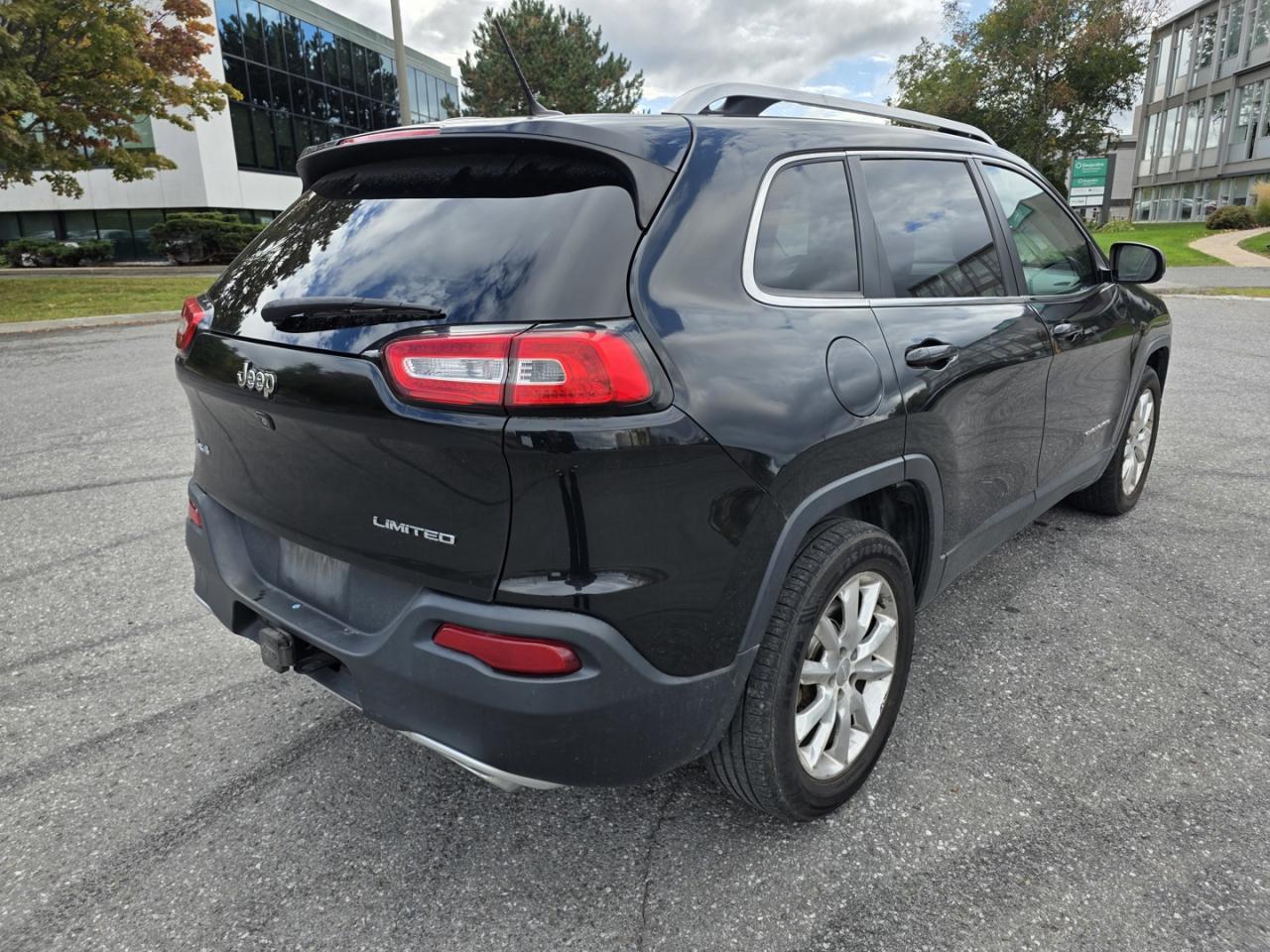 2015 Jeep Cherokee Limited 4WD - Photo #5