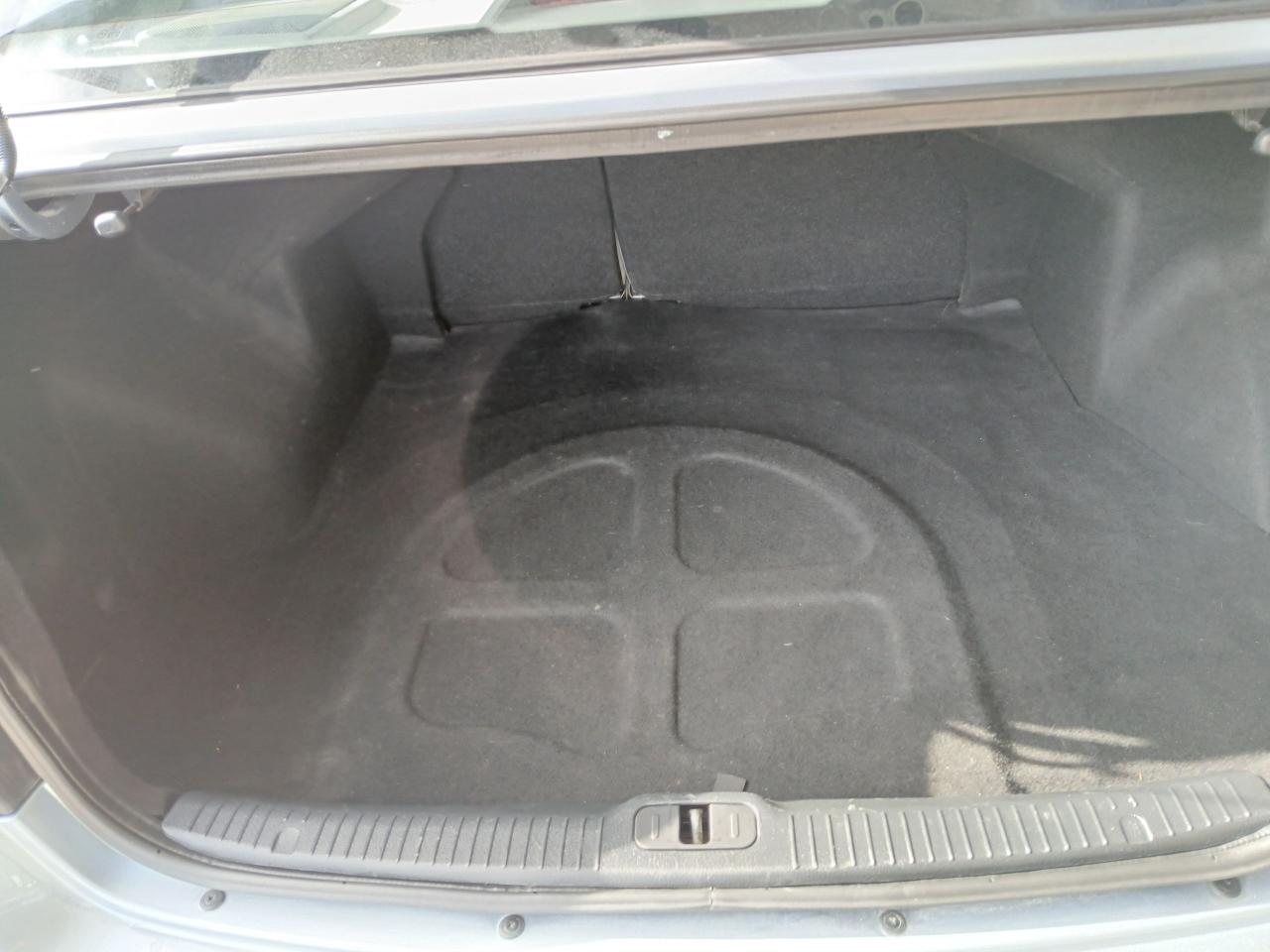2008 Kia Spectra LX - Photo #11
