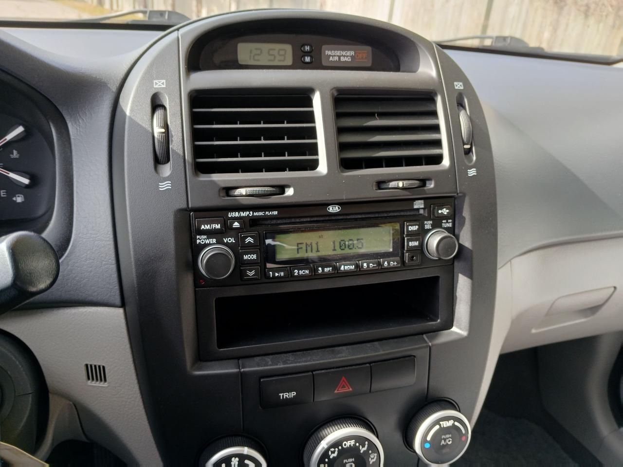 2008 Kia Spectra LX - Photo #12