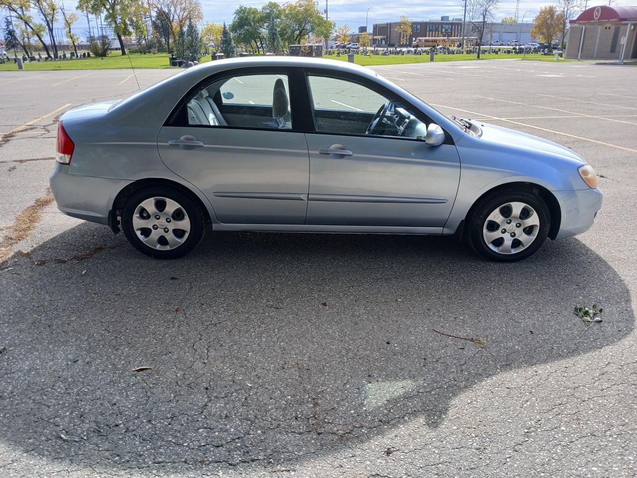 2008 Kia Spectra LX - Photo #3