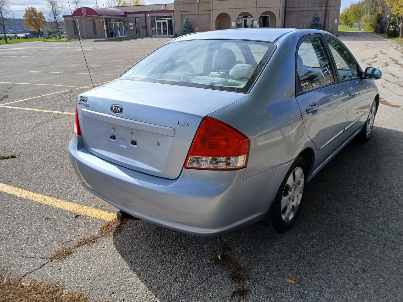 2008 Kia Spectra LX - Photo #4