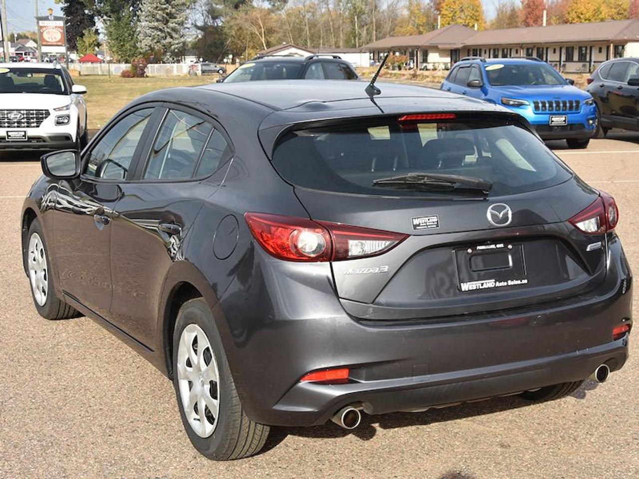 2018 Mazda MAZDA3 Sport Photo