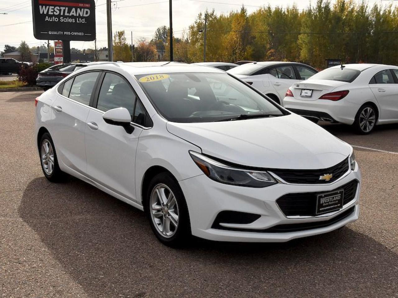 2018 Chevrolet Cruze LT - Photo #2