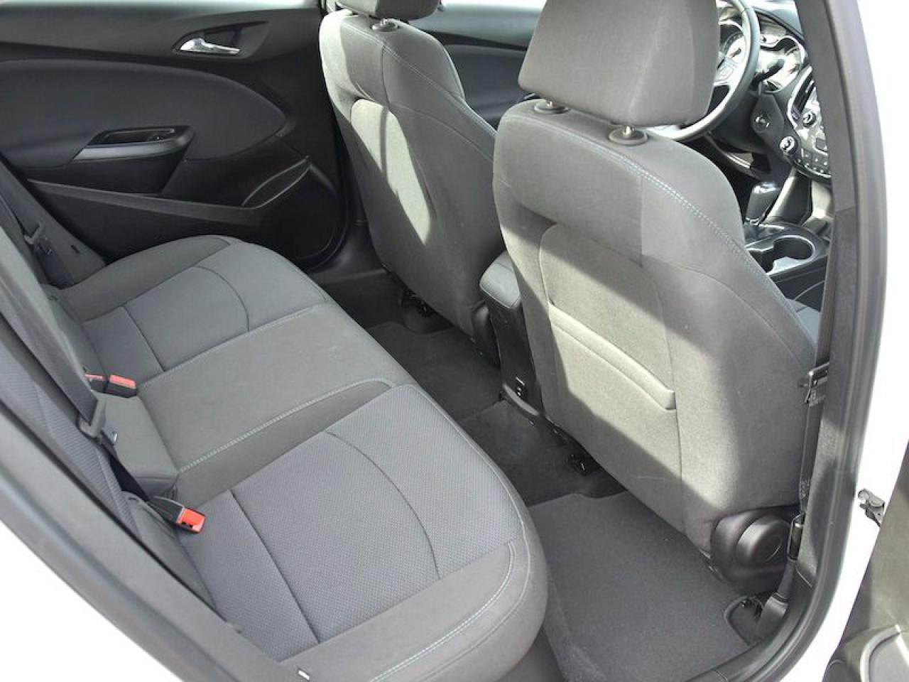 2018 Chevrolet Cruze LT - Photo #6