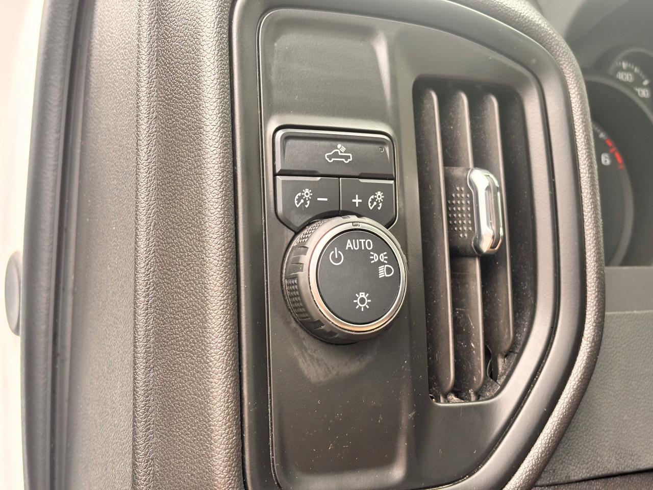 2024 Chevrolet Silverado 1500 FULLY FINANCEABLE! WARRANTY AVAB!, APPLY CARPLAY!