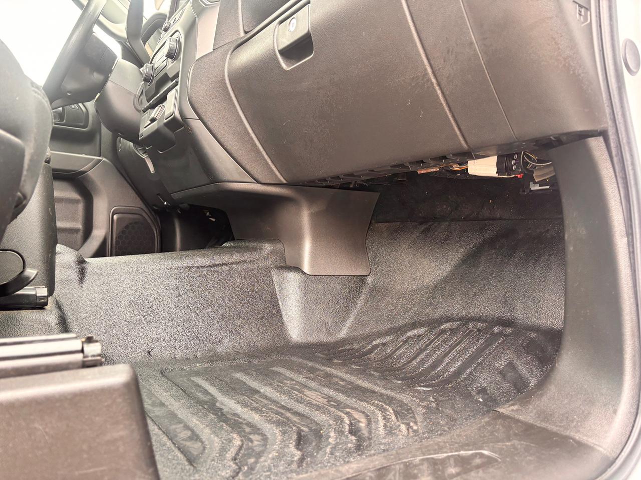 2024 Chevrolet Silverado 1500 FULLY FINANCEABLE! WARRANTY AVAB!, APPLY CARPLAY! Photo