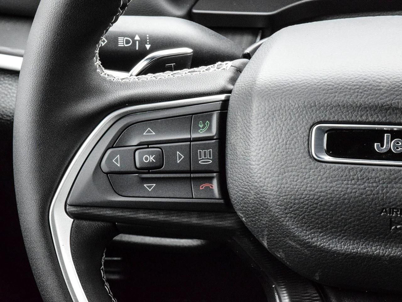 2025 Jeep Grand Cherokee  Photo