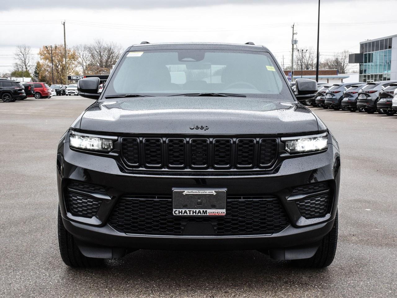 2025 Jeep Grand Cherokee  Photo