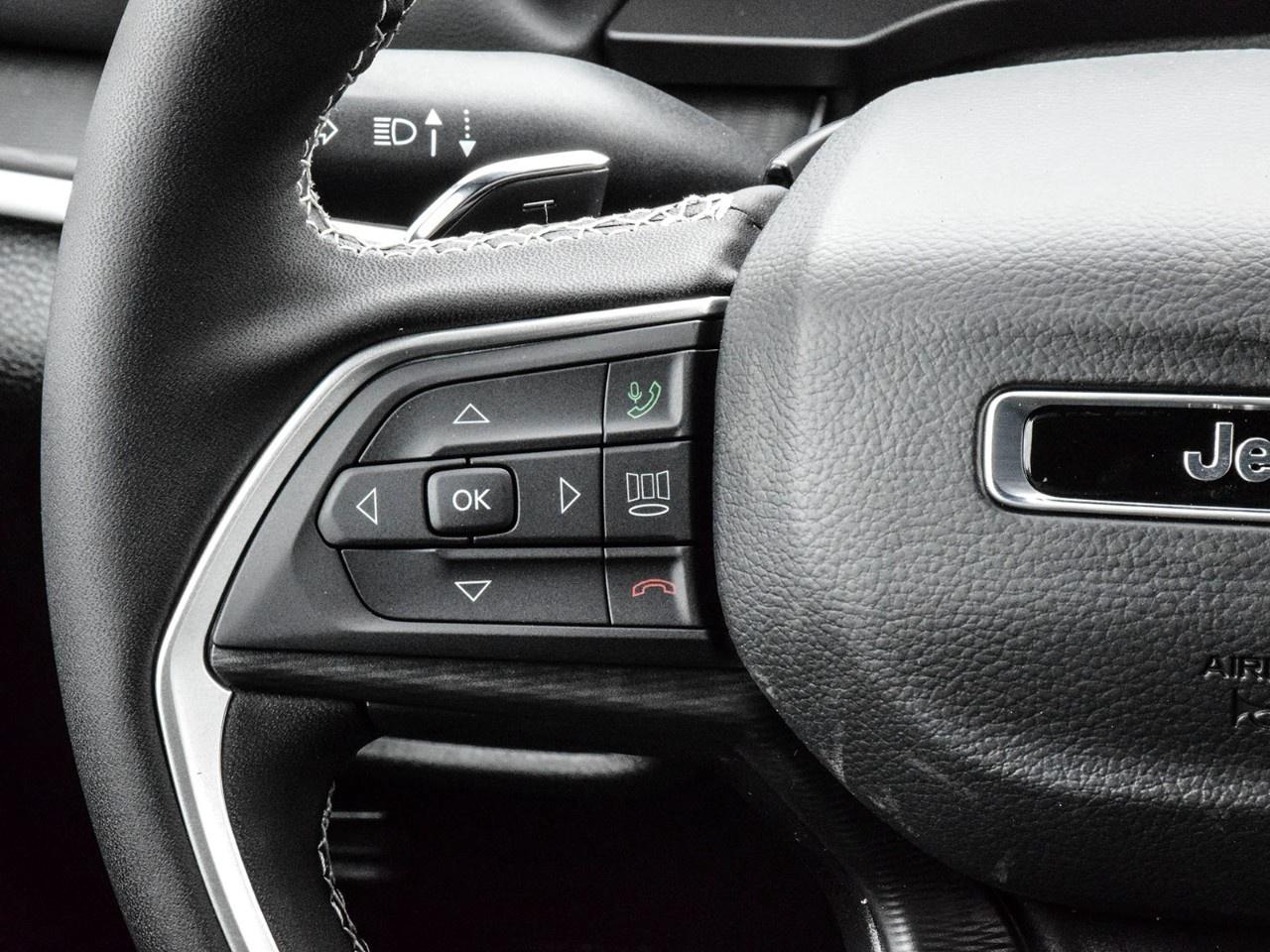 2025 Jeep Grand Cherokee  Photo