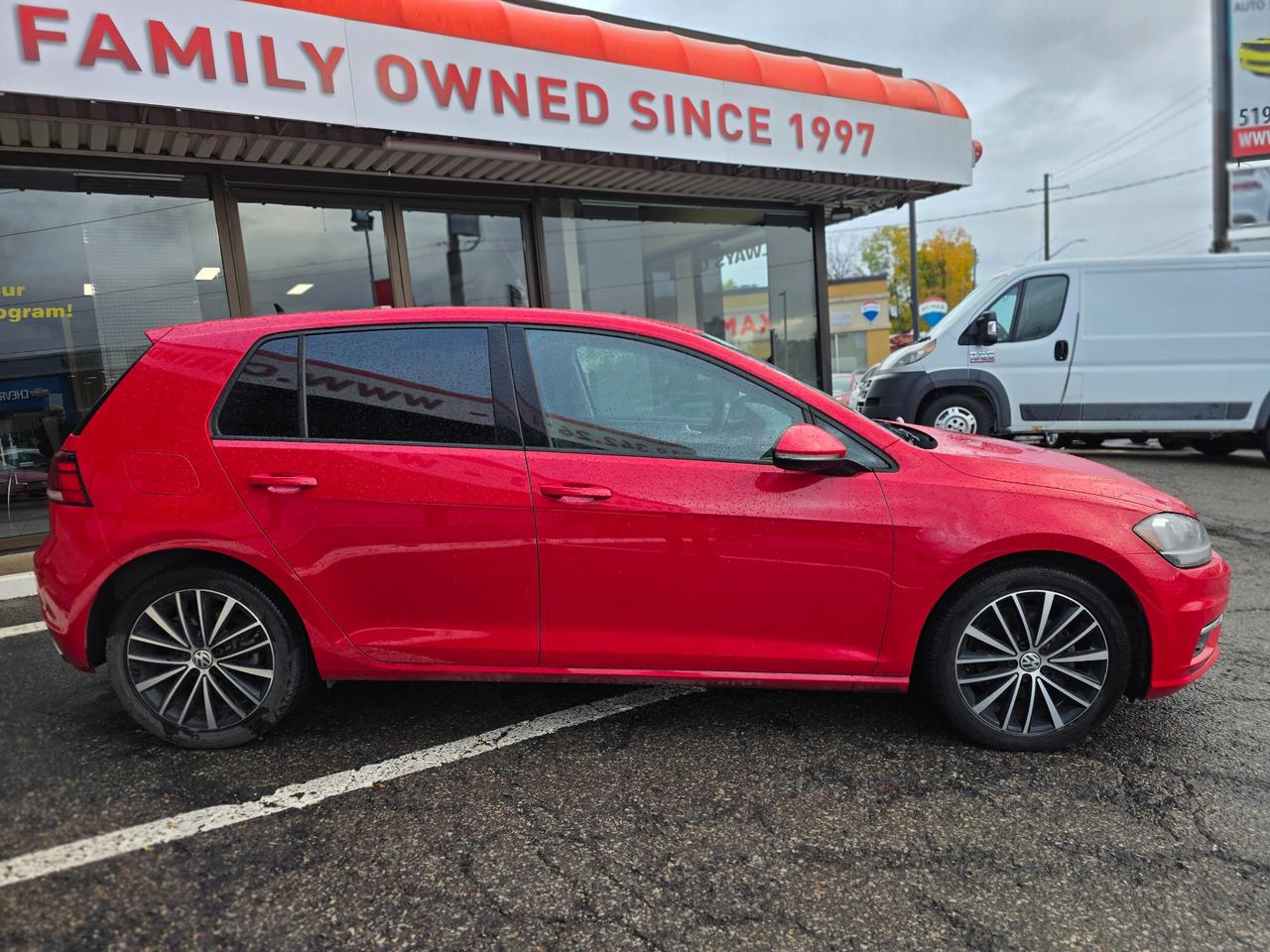 2018 Volkswagen Golf 1.8 TSI Trendline **SALE PENDING** Photo