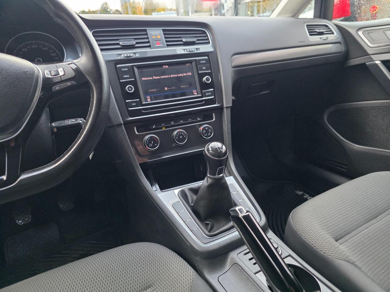 2018 Volkswagen Golf 1.8 TSI Trendline **SALE PENDING** Photo