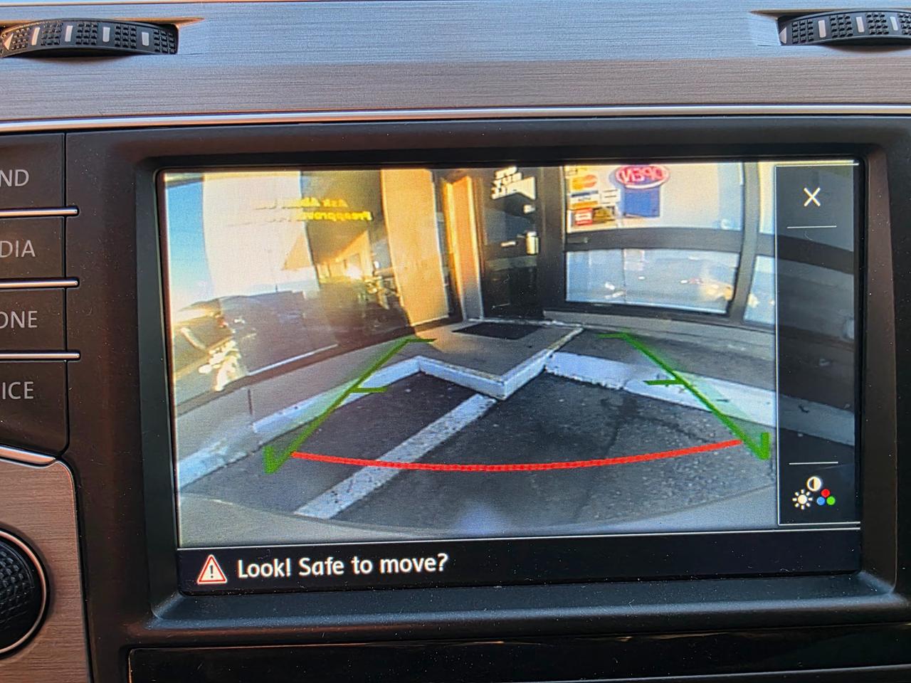 2017 Volkswagen Golf Sportwagen 1.8 TSI Trendline **SALE PENDING** Photo