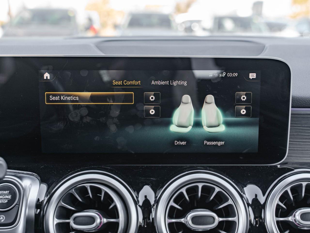 2020 Mercedes-Benz G-Class GLB 250 4MATIC SUV Photo